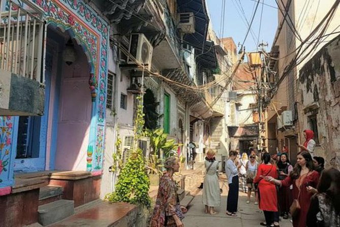 3-4 Hour Old Delhi Heritage Walk Tour with Tuk Tuk Ride Wherever Required - Jama Masjid: Where Mughal Power Still Shapes the City