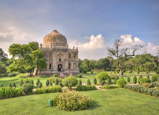 3.5-Hours South Delhi Private Bike Tour with Lodi Art District - Why South Delhi Feels Easier by Bike Than by Car