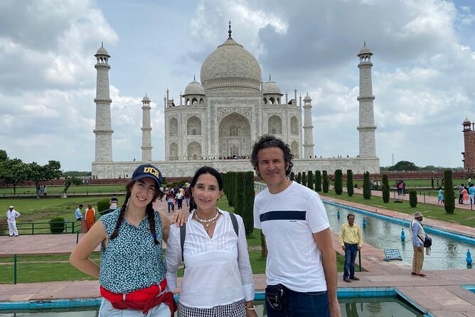 3-Day Luxury Golden Triangle Tour: New Delhi, Agra & Jaipur - Day 3 in Jaipur: Amber Fort, City Palace, Jantar Mantar, and the big photo moments