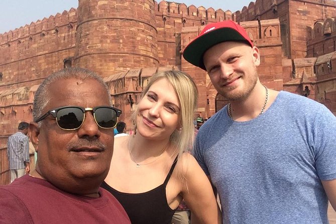 3-Day Private Luxury Golden Triangle Tour to Agra and Jaipur From New Delhi - Hotels and daily comforts: breakfast, air conditioning, and twin-share basics