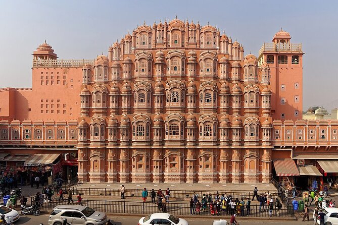 3 Days Golden Triangle India Tour Delhi - Agra Jaipur - The Guide Factor: What Good Service Looks Like in Real Life