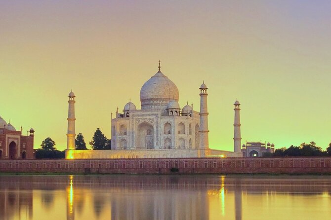 3 Days Private Golden Triangle Tour (Delhi, Agra, Jaipur) 4 Star Hotels - Day 1 in Delhi: Jama Masjid and the Old Delhi Rickshaw Ride