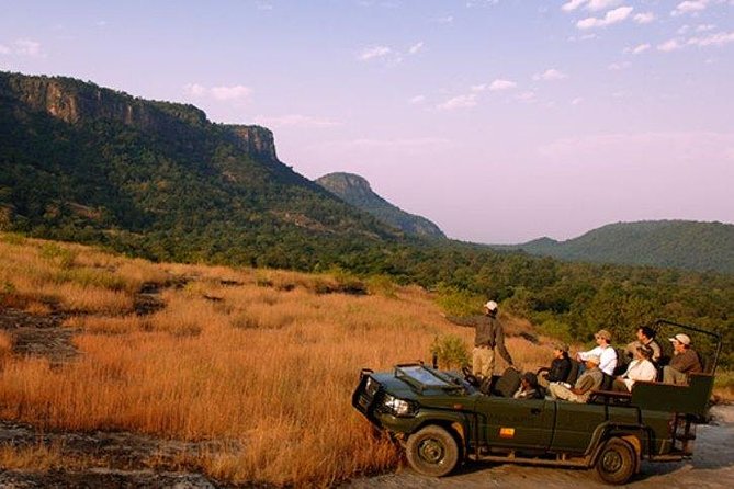 3 Days Private Udaipur City Tour With Kumbhalgarh Fort & Ranakpur Jain Temple - Logistics that affect comfort: time blocks, meals, and entry fees