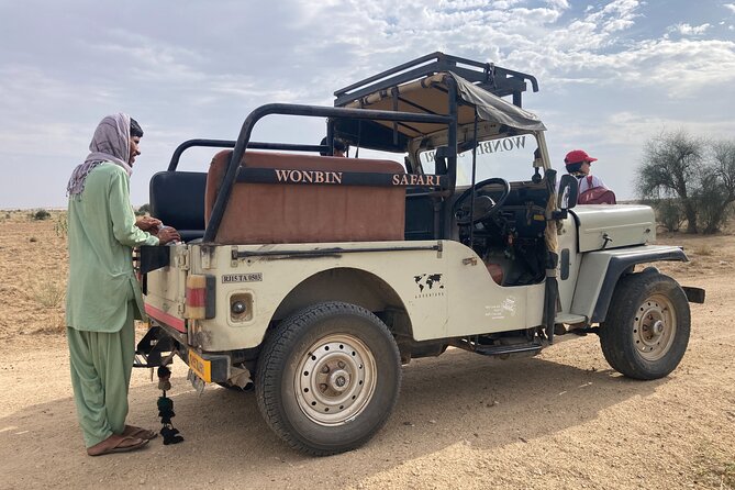 3 Days Tour in Wild Desert Safari - Day 1 in the Thar: Kuldhara, dunes, sunset, and sleeping under stars