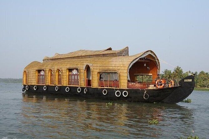3 Nights Private Tour with Exclusive Houseboat- Sanguine Holidays - Waterfall Day on the Way to Munnar: Cheeyappara and Valara