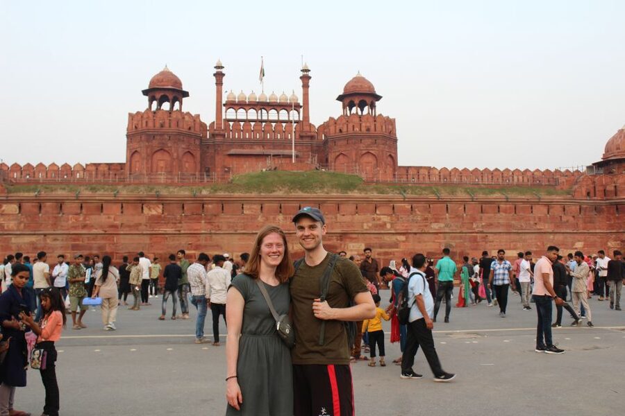 4-Day Luxury Golden Triangle Tour to Delhi,Agra and Jaipur - Day 1 in Delhi, Qutub Minar, Lotus Temple, India Gate, and Agrasen Ki Baoli