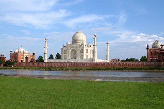 4-Day Ranthambore Tiger Safari Tour to Agra and Jaipur from Delhi - Sunrise Taj Mahal at 6am: why this timing is worth the early alarm