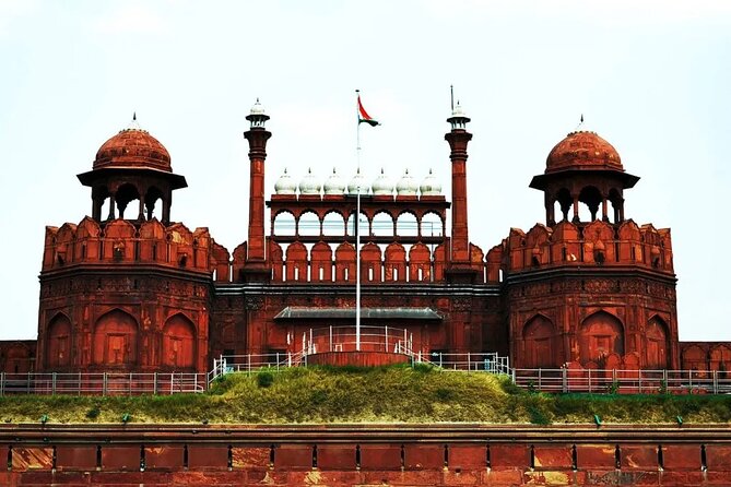 4-Days Private Golden Triangle Delhi, Agra & Jaipur Tour - All Inclusive - Old Delhi day: Jama Masjid, old-city lanes, Raj Ghat, and Bangla Sahib