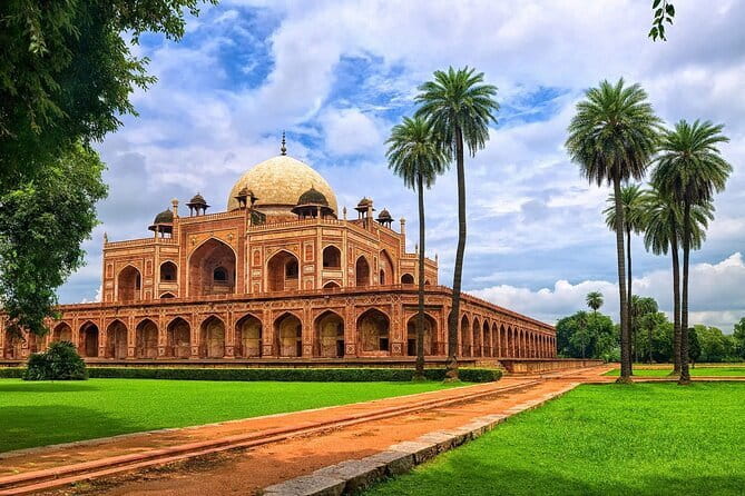 5-Day Private Luxury Golden Triangle Tour From Delhi - Old Delhi and New Delhi Icons: Jama Masjid, India Gate, and Raj Ghat