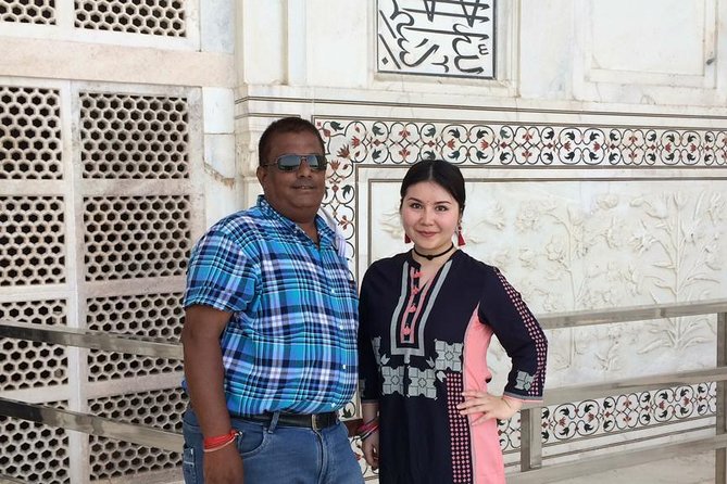 5-Day Private Luxury Golden Triangle Tour to Agra and Jaipur From New Delhi - Day 4 Jaipur: Hawa Mahal, Amer Palace, and royal water stops