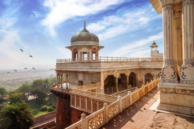 5 Days Golden Triangle Tour. Delhi-Agra-Jaipur-Delhi - Taj Mahal Day 5: Sunrise Timing Guidance and Your Best Shot at the Moment