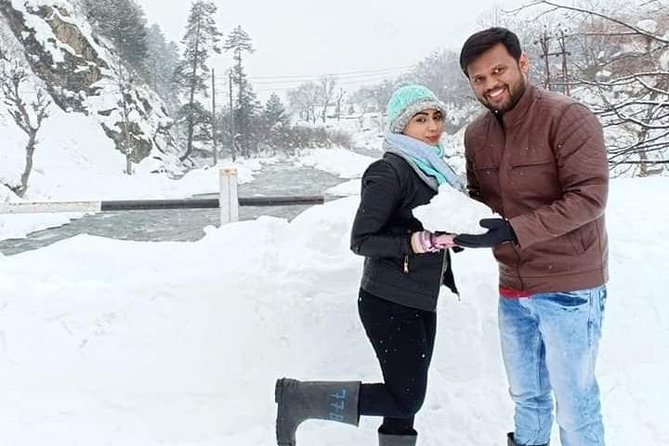 5-Days Kashmir tour includes Accommodation and Private Transportation - Pahalgam at 7,200 Feet, Saffron Fields and Awantipura Ruins