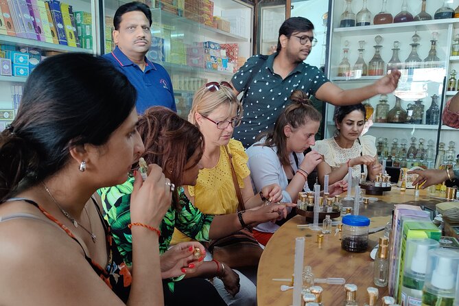 5 Senses Tour - Old + New Delhi, Workshops, Lunch all inclusive - Humayun’s Tomb, morning light, and why the garden-tomb matters