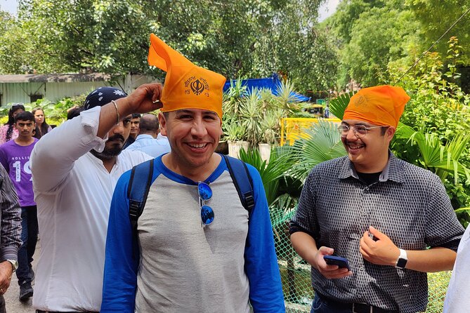 5 Senses Tour - Old + New Delhi, Workshops, Lunch all inclusive - Jama Masjid: a quick visit that changes the mood