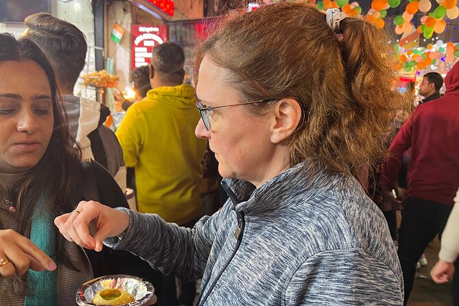 Agra : Best Evening Street Food & Local Bazar Tour in Agra. - Pickup, car versus tuk tuk, and what 2 to 3 hours actually means