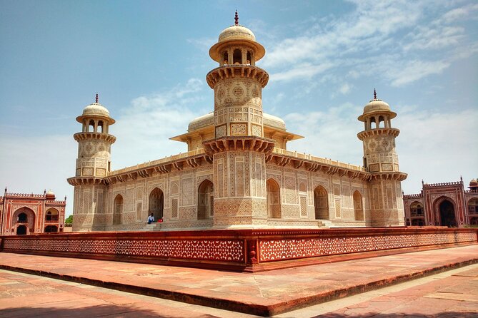 Agra Full-day Tour Taj Mahal, Agra Fort & Secret Walking Tour with Private Car - Stop 2: Agra Fort, Mughal Power in Fort Form