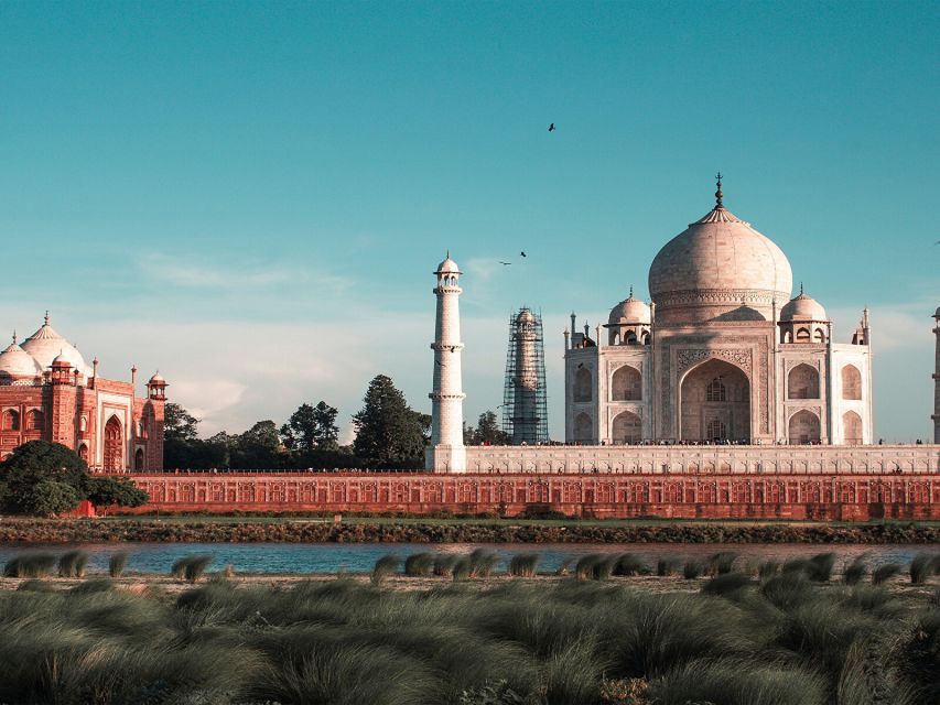 Agra: Guided Tour of Taj Mahal, Agra Fort and Fatehpur Sikri - The morning flow into the Taj Mahal, and why it matters