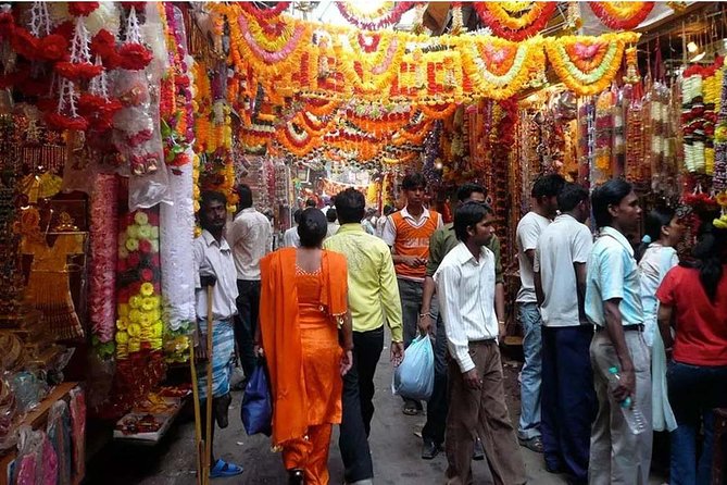 Agra Heritage & Cultural Walk - How the tour handles transport and pacing (electric rickshaws help a lot)