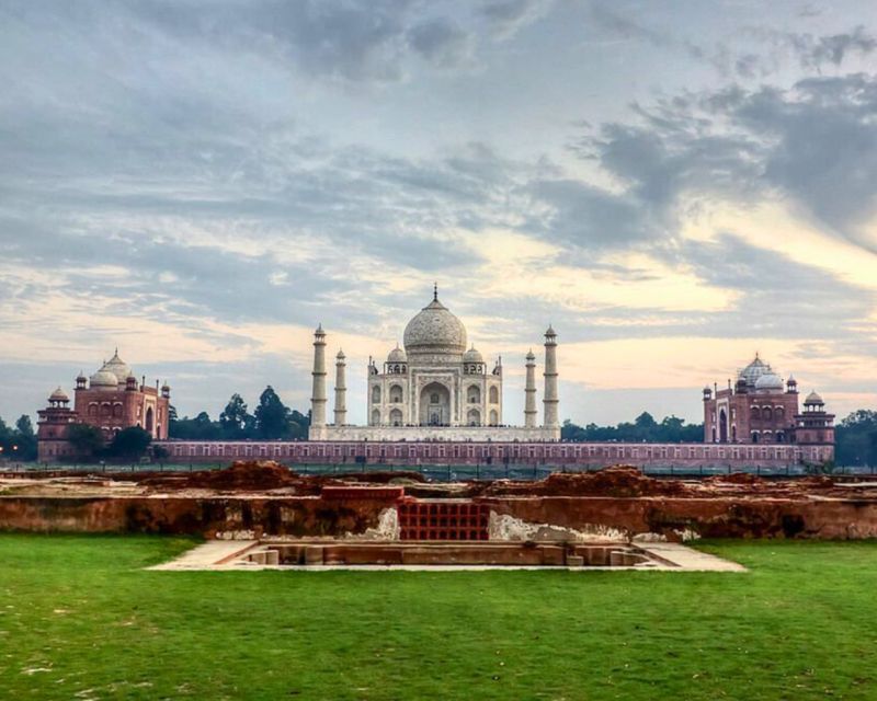 Agra: Skip-The-Line Taj Mahal & Agra Private Tour By Car - Breakfast or Lunch in Agra: Plan for One Meal to Be Out of Pocket
