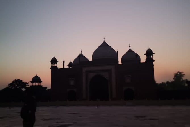 Agra: Skip-the-Line Taj Mahal and Agra Fort Tour - All Inclusive - Lunch at a 5-Star Hotel Option, How to Decide if It’s Worth It