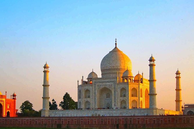 Agra: Street Food and Walk Tour with Spice Market by Tuk-Tuk - The Tuk-Tuk Ride, E-Rickshaw Option, and Why It Matters