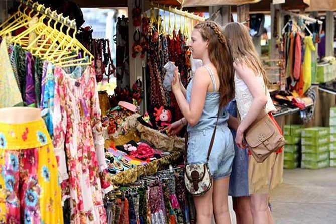 Agra: Street Food and Walk Tour with Spice Market by Tuk-Tuk - Kinari Bazaar and Jama Masjid: The Market Meets Big Architecture