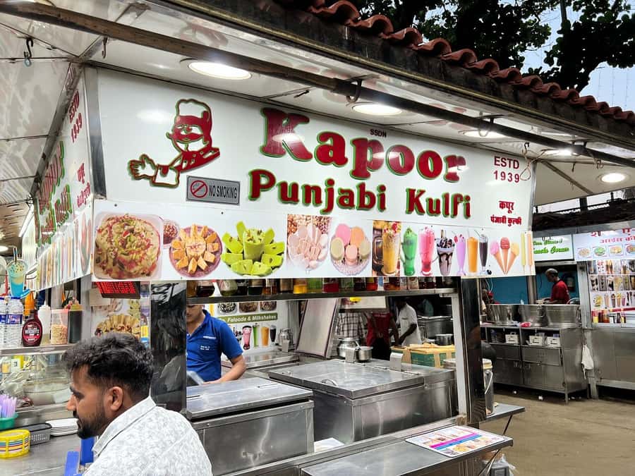 Agra: Street Food Tour with Spice Market on Tuk-Tuk Ride - Chaat Gali to Vada Pav: What You’ll Eat (and How It Stays Fun)