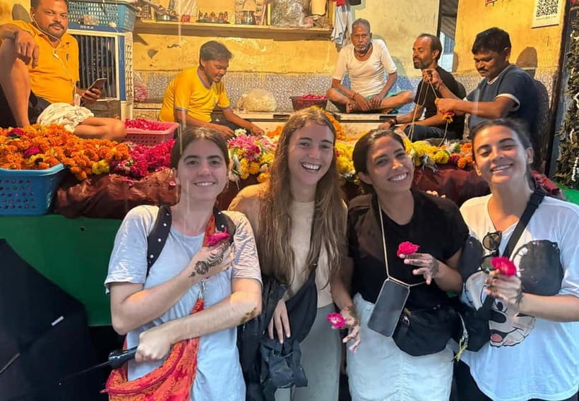 Agra: Street Food Walking Tour, Spice Market, & Tuk-tuk Ride - Why this street-food walk feels more like old Agra than the postcard route
