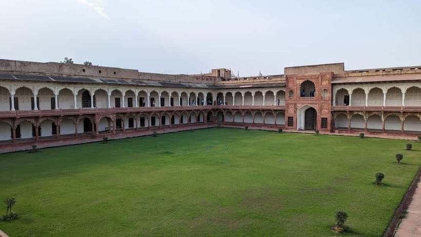 Agra: Taj Mahal, Agra Fort & Baby Taj Guided Day Tour - Private driver and guide: what “stress-free” looks like in Agra
