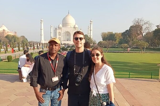 Agra: Taj Mahal and Mausoleum Tour with guide - Meeting point options, start time energy, and first impressions
