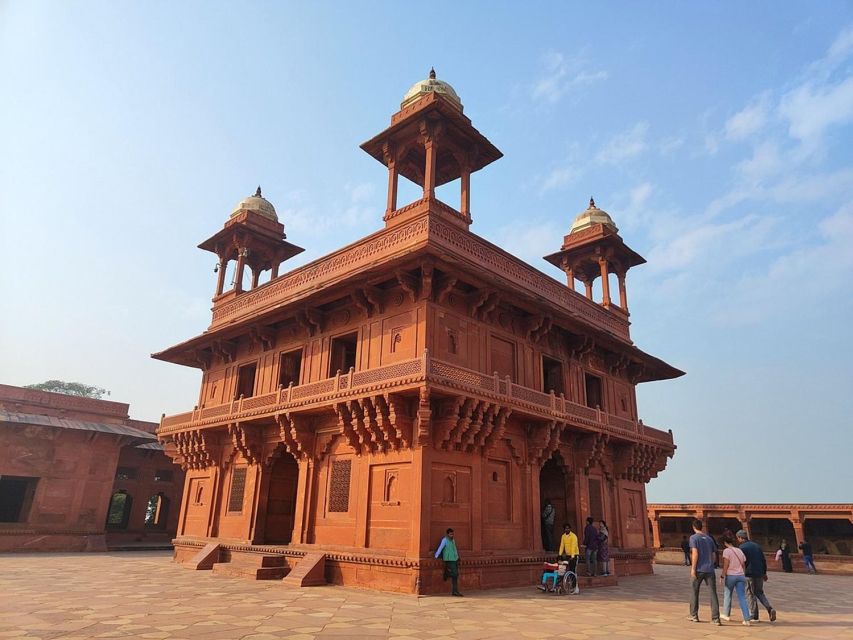 Agra to/from Jaipur with Chandboari Stepwell & Sikri Visits - Private transport: the part you do not notice until it is missing