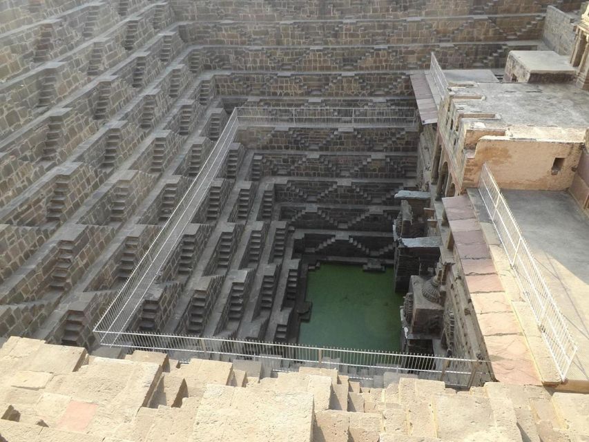 Agra to/from Jaipur with Chandboari Stepwell & Sikri Visits - Guides and skip-the-line tickets: small details that save your day