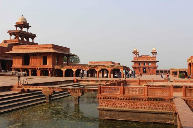 Agra To Jaipur Drop Via Fatehpur Sikri & Chand Baori, Step Well - Pickup in Agra: easy start, then you’re on the clock