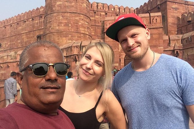 All Inclusive Day Trip to Taj Mahal, Agra Fort and Baby Taj from Delhi by Car - Agra Fort: The 16th-Century Stop That Adds Perspective
