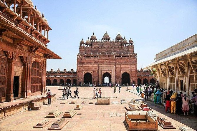 All-Inclusive Taj Mahal, Agra Fort & Fatehpur Sikri Private Tour - Courtyard by Marriott buffet lunch: a calm reset in the middle of the rush