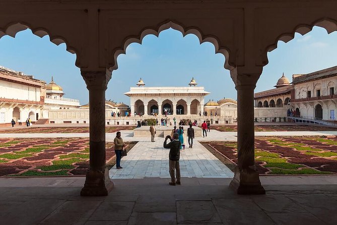 All-Inclusive Taj Mahal, Agra Fort & Fatehpur Sikri Private Tour - The Agra market stop: marble and soft stone inlay shopping