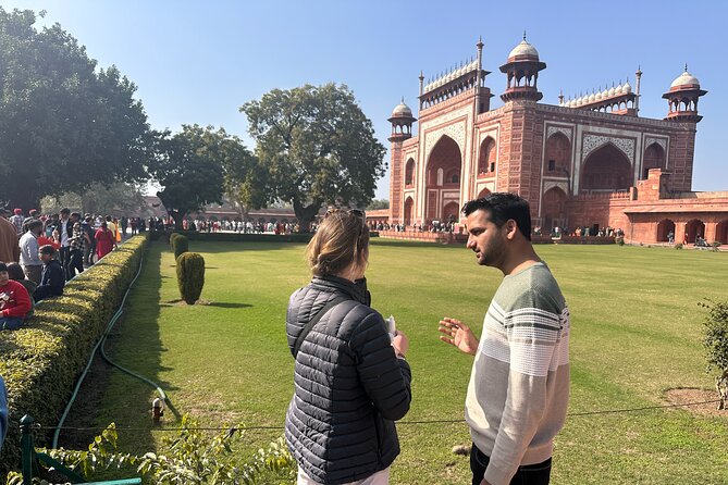 All Inclusive Taj Mahal & Agra Tour by Superfast Train From Delhi - Lunch at DoubleTree by Hilton Agra, a proper break with limits