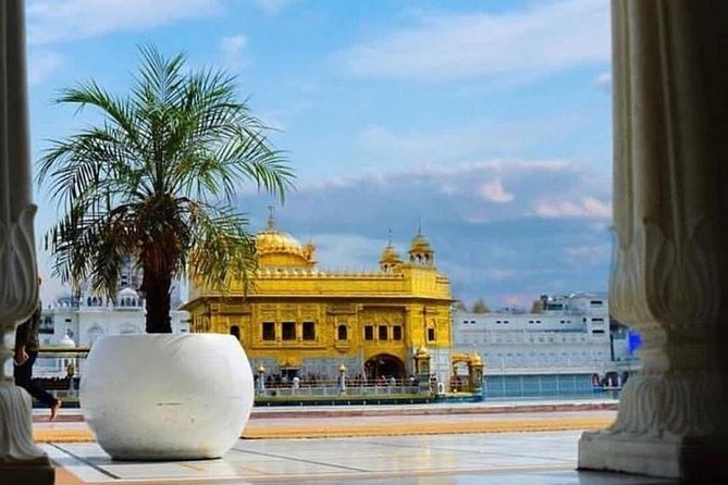 Amritsar 1 Day Sightseeing with Wagah Border - Golden Temple: See the Main Event Without Losing the Day