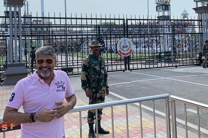 Amritsar Wagah Border Flag Ceremony. - Battle museum with the 144 ft sword memorial, the context stop
