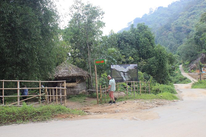 Anakulam Wild Elephant Village life tour ( By Munnar Info) - Stop 6: Perumbankuthu waterfalls, a short 15-minute break