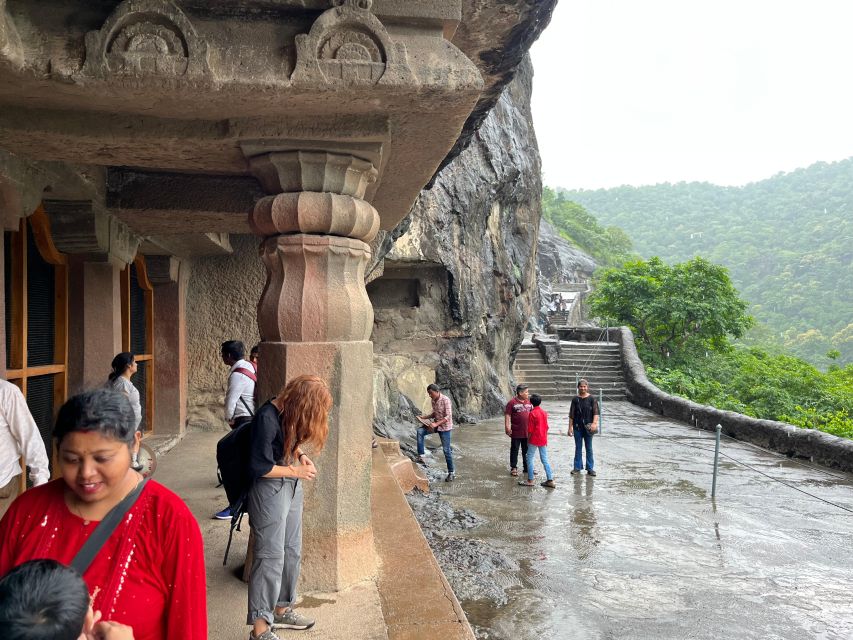Aurangabad to Ajanta and Ellora: 2-Day All-Inclusive Tour - Lunch and the in-between time: how to use your break without losing the day