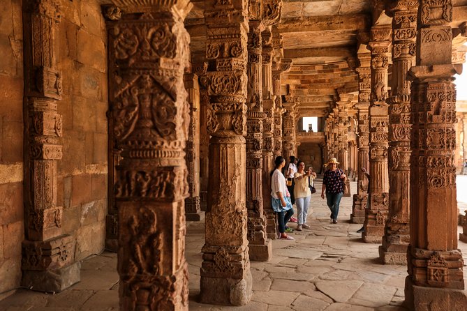 Award-Winning 3-Day Private Golden Triangle Tour of India - The reality check: long car days and the optional shopping culture