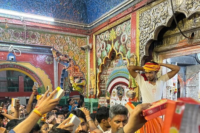 Ayodhya Private Tour & VIP Darshan -Special support for Seniors - Pickup, mobile tickets, and getting set up without stress