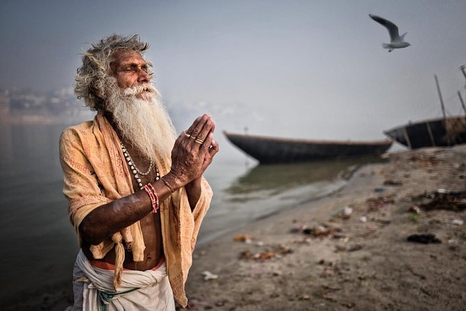Banaras Wala Tours - Assi Ghat: morning cremation rites and first prayers