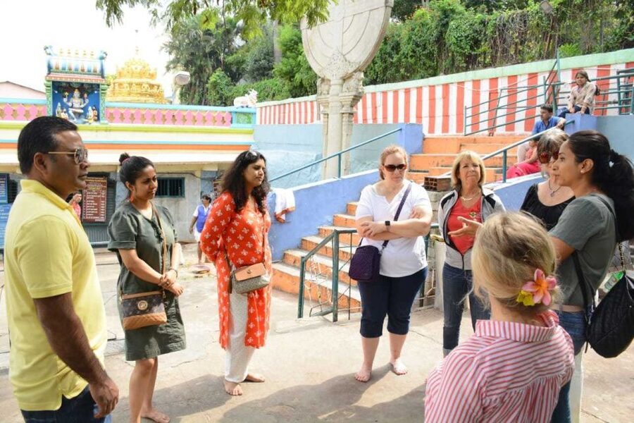Bangalore: Basavanagudi Walking Tour with Bull Temple - Gandhi Bazaar and the flower market, what to notice beyond photos