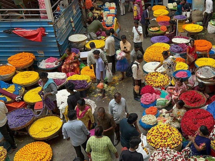 Bangalore: Palace, Temples, Fort & Markets Walking Tour - Old Bangalore in Three Hours: How This Walk Really Works