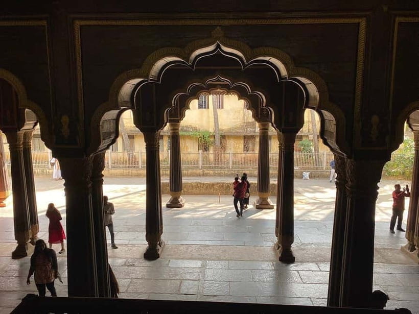 Bangalore: Palace, Temples, Fort & Markets Walking Tour - Price and Value: Why $32 Can Be a Smart Deal