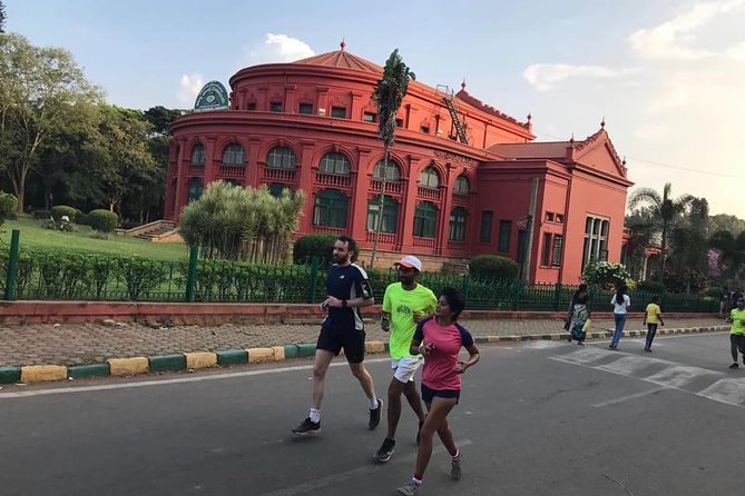 Bangalore Running Tour with Breakfast - Cave temple, rock formations, and the Bull Temple style of stops