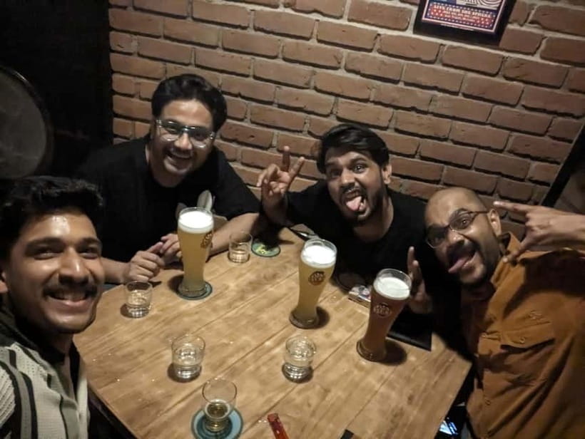 Bangalore:The Original bengaluru pub crawl - Safety briefing, express checks, and comfort for solo people