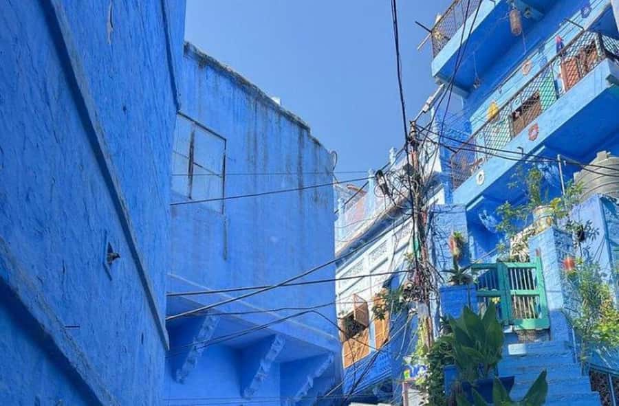 Blue City Heritage Walking Tour With Pick Up & Drop Off - Blue Houses, Blue Havelis, and the Markets That Make It Feel Lived-In